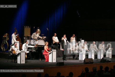 Roma, Auditorium Parco della Musica 13 12 2006.Concerto della Palast Orchester ed il suo cantante Max Raabe..  ©Riccardo Musacchio & Flavio Ianniello/Rosebud2