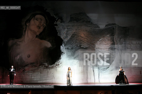 Roma,Opera Theatre 12 01 2007.Salome, from a booklet of Hedwig Lachmann, music by Richard Strauss, conductor Gunter Neuhold, director Giorgio Albertazzi, scene Lorenzo Fonda, costums Elena Mannini, Opera Theatre Orchestra..in the picture: Sergio Romano (Erode), Maruska Albertazzi (Salome) and Anita Bartolucci (Erodiade) in a Oscar Wilde Prologo.  ©Riccardo Musacchio & Flavio Ianniello/Rosebud2