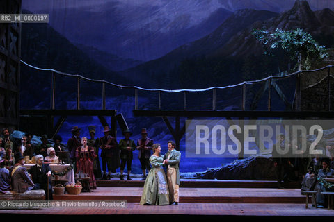 Roma, Teatro dell Opera 20 11 2005.La Sonnambula. Musica di Vincenzo Bellini.Regia Pier Francesco Maestrini.Direttore dêorchestra Bruno Campanella.Scene e costumi Alfredo Troisi.Nella foto: Cinzia Forte (Amina) e Dmitri Korchak (Elvino).Ph Riccardo Musacchio  ©Riccardo Musacchio & Flavio Ianniello/Rosebud2