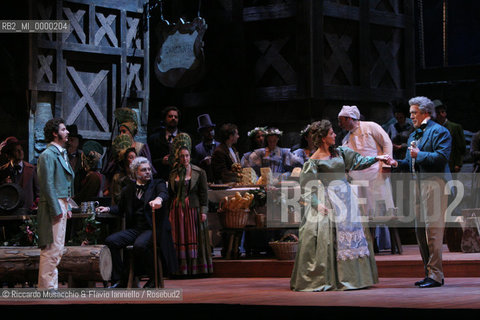 Roma, Teatro dell Opera 20 11 2005.La Sonnambula. Musica di Vincenzo Bellini.Regia Pier Francesco Maestrini.Direttore dÍorchestra Bruno Campanella.Scene e costumi Alfredo Troisi.Ph Riccardo Musacchio  ©Riccardo Musacchio & Flavio Ianniello/Rosebud2