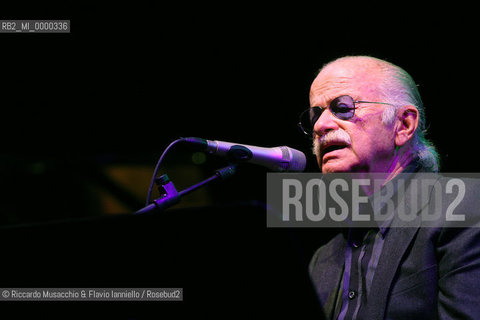 Rome, Auditorium Jan 30 2008.Un incontro in Jazz .Gino Paoli voice.Flavio Boltro bugle.Danilo Rea piano.Rosario Bonaccorso contrabbasso.Roberto Gatto drums.  ©Riccardo Musacchio & Flavio Ianniello/Rosebud2