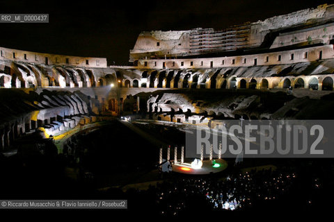 Roma, Colosseo 16 09 2005.Riccardo Cocciante presenta Giulietta e Romeo.Ph Riccardo Musacchio..Italy Rome Colosseum 16 09 2005.Riccardo Cocciante presents  Giuliet and Romeo .Ph Riccardo Musacchio  ©Riccardo Musacchio & Flavio Ianniello/Rosebud2