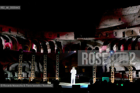 Roma, Colosseo 16 09 2005.Riccardo Cocciante presenta Giulietta e Romeo.Ph Riccardo Musacchio..Italy Rome Colosseum 16 09 2005.Riccardo Cocciante presents  Giuliet and Romeo .Ph Riccardo Musacchio  ©Riccardo Musacchio & Flavio Ianniello/Rosebud2