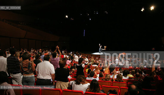 Roma, Auditorium Parco della Musica 07 09 2008.PMJO Giammarco, Damiani - Giovanni Allevi .Una striscia di terra feconda..Giovanni Allevi pianoforte..  ©Riccardo Musacchio & Flavio Ianniello/Rosebud2