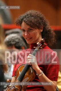 Roma, Auditorium Parco della Musica 19 01 2006.Orchestra dellAccademia Nazionale di Santa Cecilia  .Antonio Pappano direttore .Leif Ove Andsnes pianoforte (in prova).Nella foto: musicisti, strumenti, artistico..  ©Riccardo Musacchio & Flavio Ianniello/Rosebud2