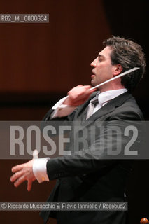 May 27 2006, Rome Auditorium.Concert of the Santa Cecilia Accademy Orchestra Conductor Nicola Luisotti..  ©Riccardo Musacchio & Flavio Ianniello/Rosebud2