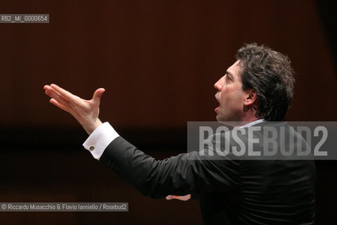 May 27 2006, Rome Auditorium.Concert of the Santa Cecilia Accademy Orchestra Conductor Nicola Luisotti..  ©Riccardo Musacchio & Flavio Ianniello/Rosebud2