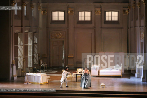 Roma, Teatro dell Opera 18 09 2005  LE NOZZE DI FIGARO  di Wolfgang Amadeus Mozart.ORCHESTRA E CORO DEL TEATRO DELLOPERA.Maestro concertatore e Direttore: Gianluigi Gelmetti.Regia di Gigi Proietti.Scene e costumi di Quirino Conti.Ph Riccardo Musacchio  ©Riccardo Musacchio & Flavio Ianniello/Rosebud2