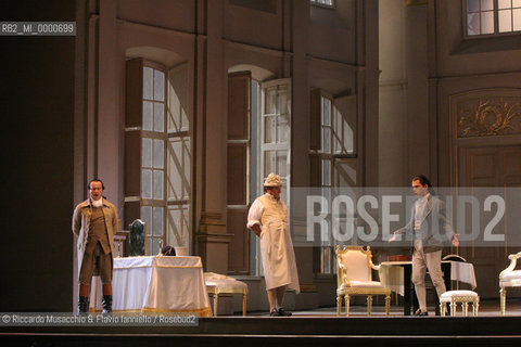 Roma, Teatro dell Opera 18 09 2005  LE NOZZE DI FIGARO  di Wolfgang Amadeus Mozart.ORCHESTRA E CORO DEL TEATRO DELLOPERA.Maestro concertatore e Direttore: Gianluigi Gelmetti.Regia di Gigi Proietti.Scene e costumi di Quirino Conti.Ph Riccardo Musacchio  ©Riccardo Musacchio & Flavio Ianniello/Rosebud2