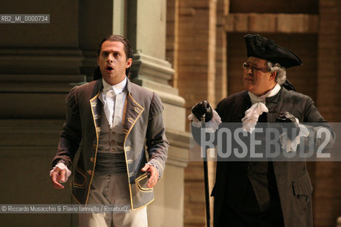 Roma, Teatro dell Opera 18 09 2005  LE NOZZE DI FIGARO  di Wolfgang Amadeus Mozart.ORCHESTRA E CORO DEL TEATRO DELLOPERA.Maestro concertatore e Direttore: Gianluigi Gelmetti.Regia di Gigi Proietti.Scene e costumi di Quirino Conti.Nella foto: Alex Esposito (Figaro) e Bruno Pratico (Don Bartolo).Ph Riccardo Musacchio  ©Riccardo Musacchio & Flavio Ianniello/Rosebud2