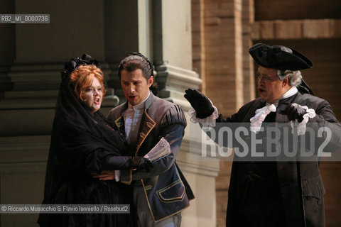 Roma, Teatro dell Opera 18 09 2005  LE NOZZE DI FIGARO  di Wolfgang Amadeus Mozart.ORCHESTRA E CORO DEL TEATRO DELLOPERA.Maestro concertatore e Direttore: Gianluigi Gelmetti.Regia di Gigi Proietti.Scene e costumi di Quirino Conti.Nella foto: Anna Malavasi (Barbarina), Alex Esposito (Figaro) e Bruno Pratico (Don Bartolo).Ph Riccardo Musacchio  ©Riccardo Musacchio & Flavio Ianniello/Rosebud2