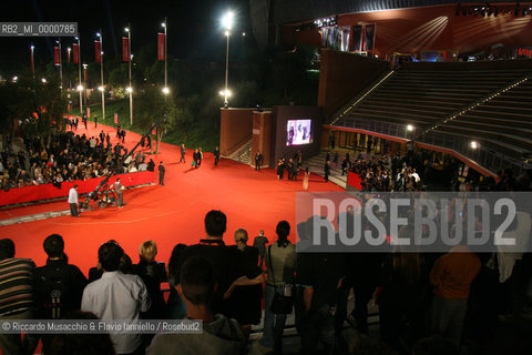 Rome, Auditorium Oct 13 2006.Romefilmfest 2006.In the picture: fans waiting the stars on the red carpet.  ©Riccardo Musacchio & Flavio Ianniello/Rosebud2