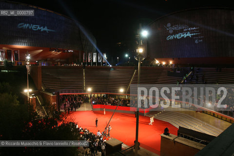 Rome, Auditorium Oct 13 2006.Romefilmfest 2006.In the picture: fans waiting the stars on the red carpet.  ©Riccardo Musacchio & Flavio Ianniello/Rosebud2