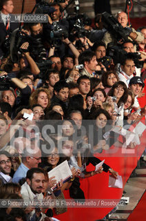 Rome, Auditorium Oct 13 2006.Romefilmfest 2006.In the picture: the fans take picture of Nicole Kidman with mobile phone.  ©Riccardo Musacchio & Flavio Ianniello/Rosebud2