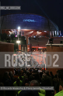 Rome, Auditorium Oct 15 2006.Romefilmfest 2006.In the picture: fans waiting the stars.  ©Riccardo Musacchio & Flavio Ianniello/Rosebud2