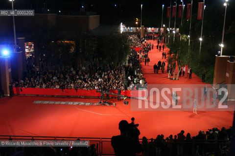 Rome, Auditorium Oct 15 2006.Romefilmfest 2006.In the picture: fans waiting the stars on the red carpet.  ©Riccardo Musacchio & Flavio Ianniello/Rosebud2