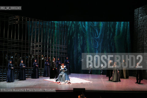 Mar 21 2005 , Opera Theatre of Rome.MARIA STUARDA composed by Gaetano Donizetti.director and costume designer: Francesco Esposito.conductor: Riccardo Frizza.Scene: Italo Grassi.In The picture: Elisabetta: Marianna Pentcheva.  ©Riccardo Musacchio & Flavio Ianniello/Rosebud2