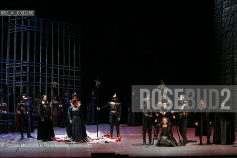 Mar 21 2005 , Opera Theatre of Rome.MARIA STUARDA composed by Gaetano Donizetti.director and costume designer: Francesco Esposito.conductor: Riccardo Frizza.Scene: Italo Grassi.In the picture: Cecil: Dario Solari, Elisabetta: Marianna Pentcheva,  Maria Stuarda: Mariella Devia,  Roberto: Dario Schmunck .  ©Riccardo Musacchio & Flavio Ianniello/Rosebud2