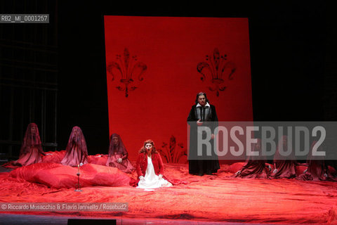 Mar 21 2005 , Opera Theatre of Rome.MARIA STUARDA composed by Gaetano Donizetti.director and costume designer: Francesco Esposito.conductor: Riccardo Frizza.Scene: Italo Grassi.In the picture: Elisabetta: Marianna Pentcheva, Cecil: Dario Solari.  ©Riccardo Musacchio & Flavio Ianniello/Rosebud2