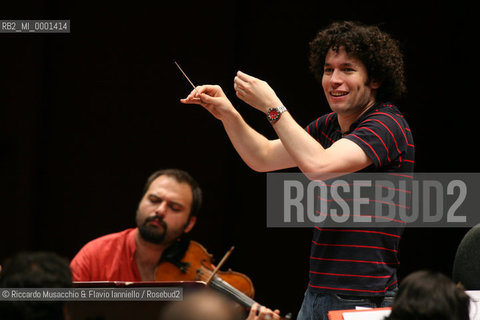 Rome Jul 19 2006 Auditorium Parco della Musica.The young venezuelan conductor Gustavo Dudamel during the reharsals with the Santa Cecilia Orchestra.  ©Riccardo Musacchio & Flavio Ianniello/Rosebud2