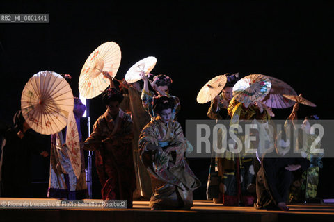 Jul 05 2006, Rome, Baths of Caracalla.Opera MADAMA BUTTERFLY .Booklet of Luigi Illica and Giuseppe Giacosa.Music of Giacomo Puccini .Opera Theatre Orchestra and Choir.Conductor: Donato Renzetti.Light and visual designer: Renzo Giacchieri.Coreographie: Hal Yamanouchi..  ©Riccardo Musacchio & Flavio Ianniello/Rosebud2