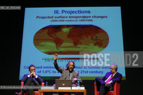 Rome, Auditorium Jan 14 2008.The Festival of Sciences Global ConScience.Rajendra Kumar Pachauri, Walter Veltroni .The Climate and the State of the Planet. The Role of Science and the Duties of Politics..In the picture: Vittorio Bo, Walter Veltroni and Rajendra Kumar Pachauri..  ©Riccardo Musacchio & Flavio Ianniello/Rosebud2