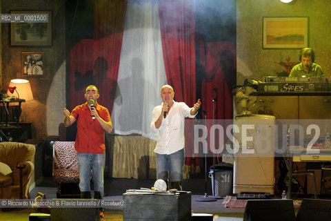 Rome, Jul 18 2006.the italian actor Claudio Bisio in concert with the band Elio e le storie Tese.  ©Riccardo Musacchio & Flavio Ianniello/Rosebud2