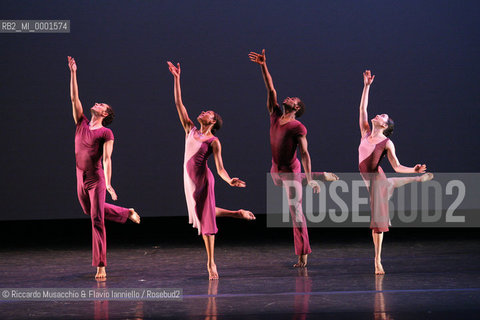 Roma, Tatro Sistina 11 04 2007.Limon Dance Company.  ©Riccardo Musacchio & Flavio Ianniello/Rosebud2