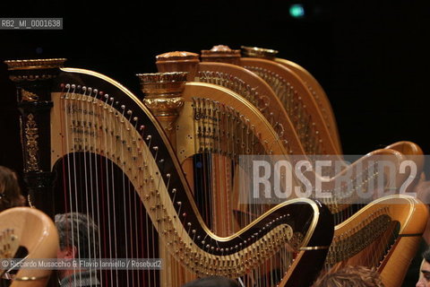 Roma, Auditorium Parco della Musica 14 / 01 / 2005.Orchestra e Coro dellAccademia Nazionale di Santa Cecilia .Ph Riccardo Musacchio..Rome, Auditorium Parco della musica 14 / 01 / 2005.The National Accademy of Santa Cecilia Choir and Orchestra.Ph Riccardo Musacchio  ©Riccardo Musacchio & Flavio Ianniello/Rosebud2