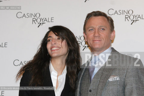 Rome, Dec 14 2006.Photocall of the Usa movie Casino Royal (007), director Ian Fleming..in the picture: the italian actress Caterina Murino and the English actor Daniel Craig..  ©Riccardo Musacchio & Flavio Ianniello/Rosebud2