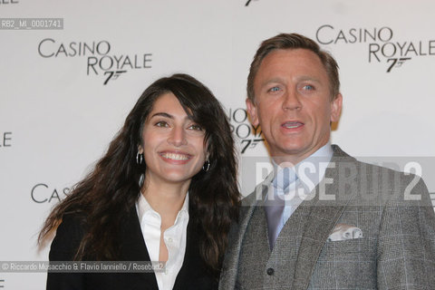 Rome, Dec 14 2006.Photocall of the Usa movie Casino Royal (007), director Ian Fleming..in the picture: the italian actress Caterina Murino and the English actor Daniel Craig..  ©Riccardo Musacchio & Flavio Ianniello/Rosebud2