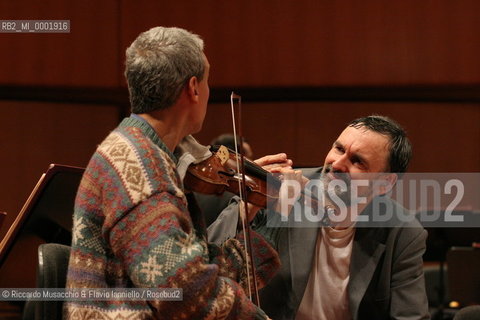 Rome, Auditorium  03 12 2004.the conductor Will Humburg condutcs the Santa Cecilia Orchestra during the rehearsals .Ph Riccardo Musacchio  ©Riccardo Musacchio & Flavio Ianniello/Rosebud2