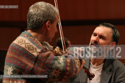 Rome, Auditorium  03 12 2004.the conductor Will Humburg condutcs the Santa Cecilia Orchestra during the rehearsals .Ph Riccardo Musacchio  ©Riccardo Musacchio & Flavio Ianniello/Rosebud2