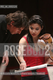 Rome, Auditorium May 19 2006.National Santa Cecilia Orchestra.Conductor: Carlo Tenan.Violin: Sarah Chang during the reharsals.  ©Riccardo Musacchio & Flavio Ianniello/Rosebud2