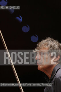 Roma, Auditorium Parco della Musica 27 01 06.Orchestra dellAccademia Nazionale di Santa Cecilia in prova, direttore Dietfried Bernet, violino Uto Ughi.Ph Riccardo Musacchio & Flavio Ianniello  ©Riccardo Musacchio & Flavio Ianniello/Rosebud2