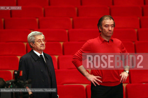 Roma, Auditorium Sala Santa Cecilia 03 / 12 / 2004:.Inaugurazione del Festival Russo..Orchestra del Mariinskij diretta da Valery Gergiev (prova). Nella foto: Valery Gergiev con il Prof. Bruno Cagli.Ph Riccardo Musacchio & Flavio Ianniello  ©Riccardo Musacchio & Flavio Ianniello/Rosebud2