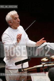 Roma, Auditorium Parco della Musica 19 04 2007.Orchestra e Coro dellAccademia Nazionale di Santa Cecilia in prova. Vladimir Ashkenazy direttore, Camilla Tilling soprano, Sergei Leiferkus baritono, Maddalena Crippa voce recitante, Giovanni Crippa voce recitante.  ©Riccardo Musacchio & Flavio Ianniello/Rosebud2