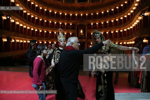 Roma, Teatro dellOpera 12 01 2007.Salome Musikdrama in un atto dal libretto di Hedwig Lachmann, musica di Richard Strauss, maestro concertatore e direttore Gunter Neuhold, regia Giorgio Albertazzi, scene Lorenzo Fonda, costumi Elena Mannini, Orchestra del Teatro dellOpera..nella foto: Giorgio Albertazzi.  ©Riccardo Musacchio & Flavio Ianniello/Rosebud2