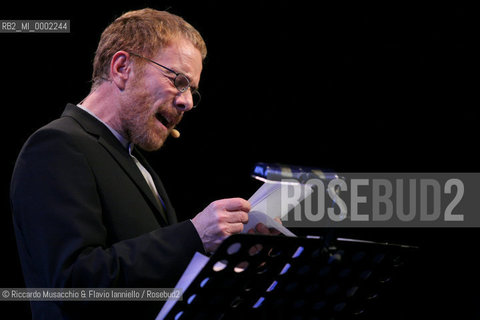 Roma, Auditorium Parco della Musica 07 04 2008.Tra Musica e Poesia.Gabriele Lavia legge DAnnunzio e Ungaretti..  ©Riccardo Musacchio & Flavio Ianniello/Rosebud2