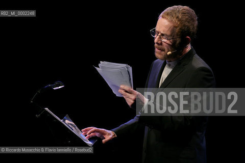 Roma, Auditorium Parco della Musica 07 04 2008.Tra Musica e Poesia.Gabriele Lavia legge DAnnunzio e Ungaretti..  ©Riccardo Musacchio & Flavio Ianniello/Rosebud2