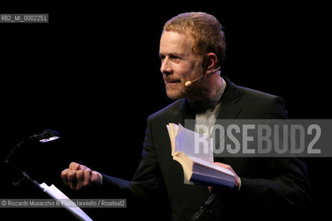 Roma, Auditorium Parco della Musica 07 04 2008.Tra Musica e Poesia.Gabriele Lavia legge DAnnunzio e Ungaretti..  ©Riccardo Musacchio & Flavio Ianniello/Rosebud2