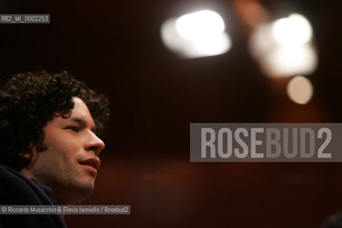 Roma, Auditorium Parco della Musica 14 09 2006.Orquesta Sinfonica Juvenil de Venezuela Simon Bolivar, direttore Gustavo Dudamel in prova..  ©Riccardo Musacchio & Flavio Ianniello/Rosebud2