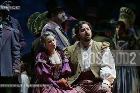 Roma, Teatro dell Opera 20 11 2005.La Sonnambula. Musica di Vincenzo Bellini.Regia Pier Francesco Maestrini.Direttore dêorchestra Bruno Campanella.Scene e costumi Alfredo Troisi.Nella foto: Daniela Schillaci (Lisa) e Stefano Meo (Alessio).Ph Riccardo Musacchio  ©Riccardo Musacchio & Flavio Ianniello/Rosebud2