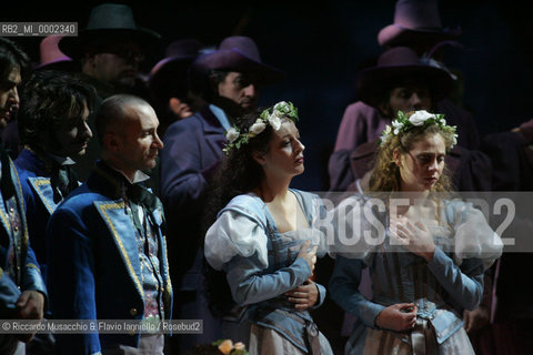 Roma, Teatro dell Opera 20 11 2005.La Sonnambula. Musica di Vincenzo Bellini.Regia Pier Francesco Maestrini.Direttore dÍorchestra Bruno Campanella.Scene e costumi Alfredo Troisi.Ph Riccardo Musacchio  ©Riccardo Musacchio & Flavio Ianniello/Rosebud2