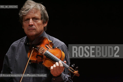 Roma, Auditorium Parco della Musica 27 01 06.Orchestra dellAccademia Nazionale di Santa Cecilia in prova, direttore Dietfried Bernet, violino Uto Ughi.Ph Riccardo Musacchio & Flavio Ianniello  ©Riccardo Musacchio & Flavio Ianniello/Rosebud2