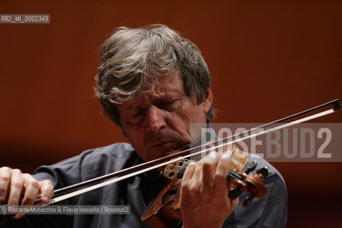 Roma, Auditorium Parco della Musica 27 01 06.Orchestra dellAccademia Nazionale di Santa Cecilia in prova, direttore Dietfried Bernet, violino Uto Ughi.Ph Riccardo Musacchio & Flavio Ianniello  ©Riccardo Musacchio & Flavio Ianniello/Rosebud2