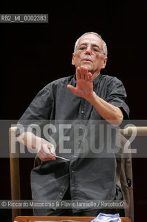 Roma, Auditorium Parco della Musica 27 01 06.Orchestra dellAccademia Nazionale di Santa Cecilia in prova, direttore Dietfried Bernet, violino Uto Ughi.Ph Riccardo Musacchio & Flavio Ianniello  ©Riccardo Musacchio & Flavio Ianniello/Rosebud2