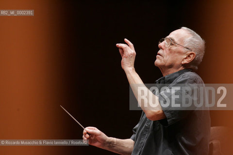 Roma, Auditorium Parco della Musica 27 01 06.Orchestra dellAccademia Nazionale di Santa Cecilia in prova, direttore Dietfried Bernet, violino Uto Ughi.Ph Riccardo Musacchio & Flavio Ianniello  ©Riccardo Musacchio & Flavio Ianniello/Rosebud2