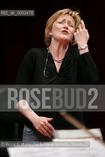 Roma, Auditorium Parco della Musica 20 04 2006.Orchestra dellAccademia Nazionale di Santa Cecilia  .Vladimir Jurowski direttore.nella foto: la soprano Laura Aikin.Ph Riccardo Musacchio & Flavio Ianniello  ©Riccardo Musacchio & Flavio Ianniello/Rosebud2