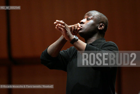 roma, Auditorium Parco della Musica 28 / 04 / 2005.Orchestra dellAccademia Nazionale di Santa Cecilia in prova, direttore e pianoforte Wayne Marshall.Ph Riccardo Musacchio  ©Riccardo Musacchio & Flavio Ianniello/Rosebud2